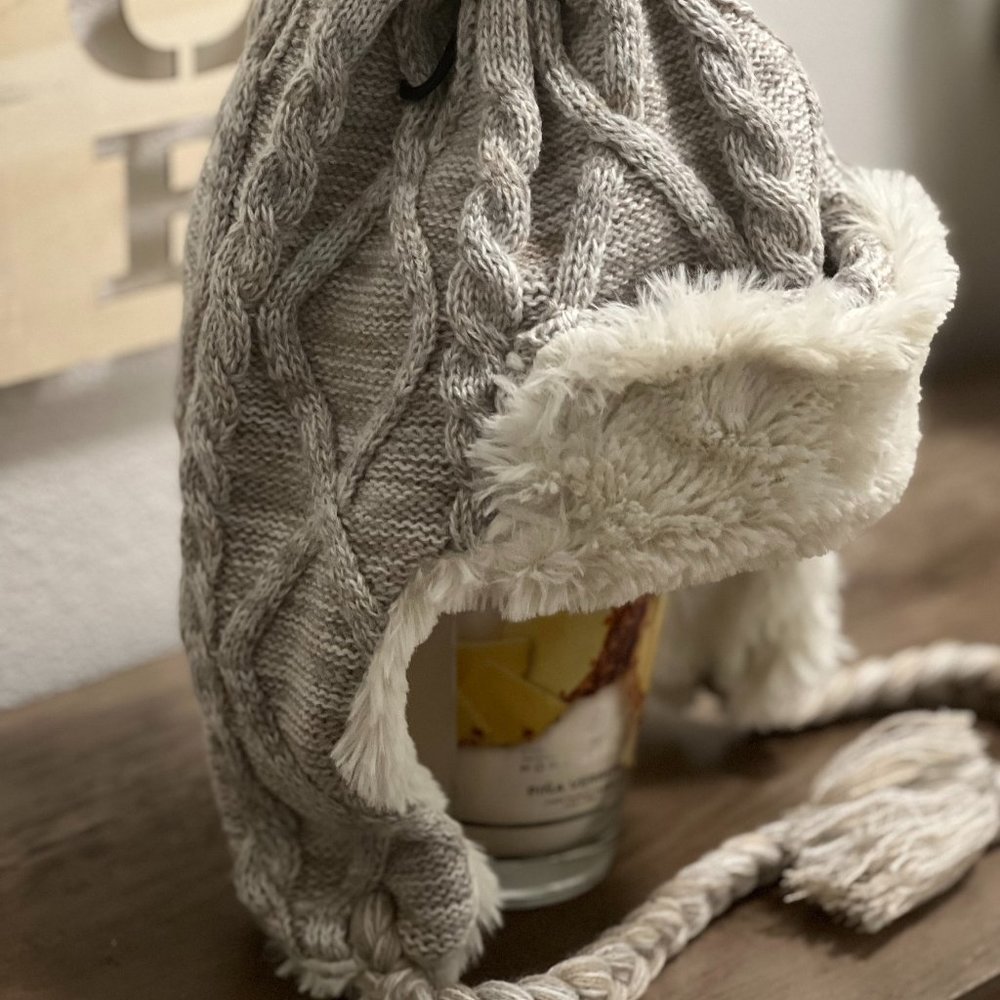 NWT Muk Luks Women's Knit Trapper Hat